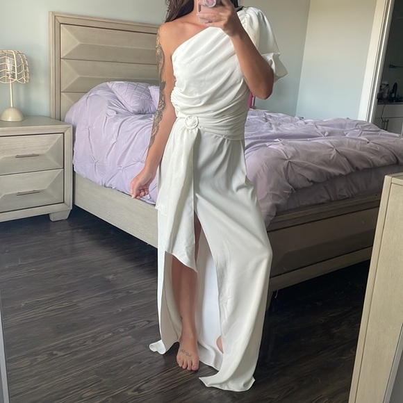 Amanda Uprichard Bexley Maxi Dress in Ivory - Picture 2 of 5